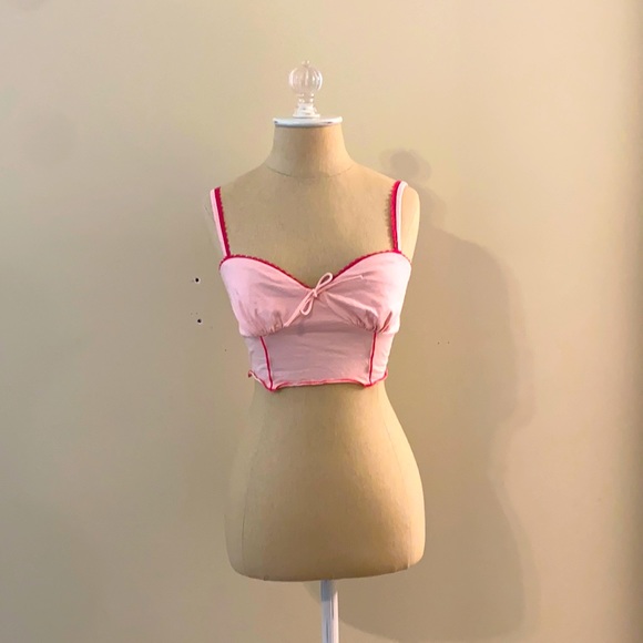 Princess Polly Tops - Princess Polly pink ruffle crop top